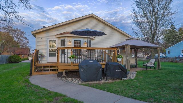 718 Maple Street, Chippewa Falls, WI 54729