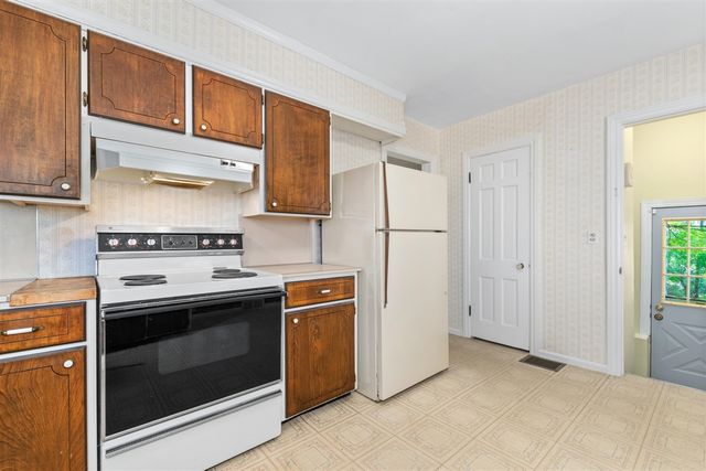 5715 Kalamazoo Avenue, Grand Rapids, MI 49508