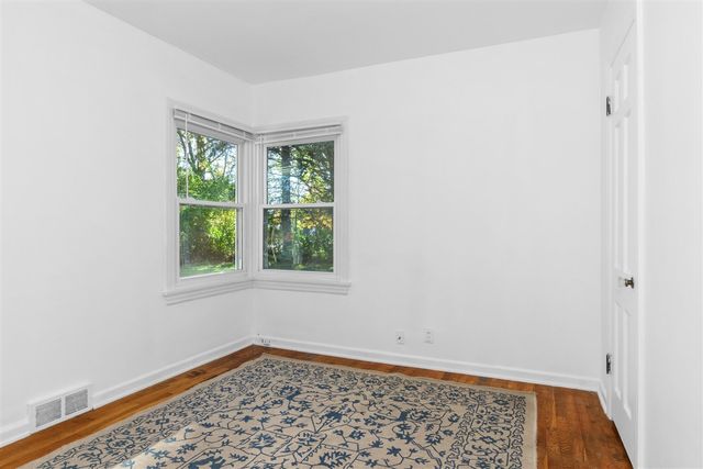 5715 Kalamazoo Avenue, Grand Rapids, MI 49508