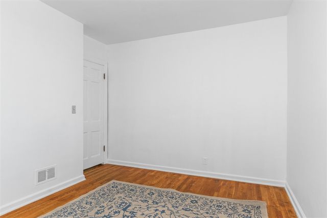 5715 Kalamazoo Avenue, Grand Rapids, MI 49508