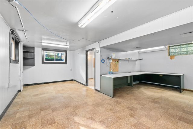 5715 Kalamazoo Avenue, Grand Rapids, MI 49508