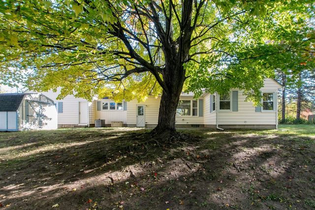 5715 Kalamazoo Avenue, Grand Rapids, MI 49508