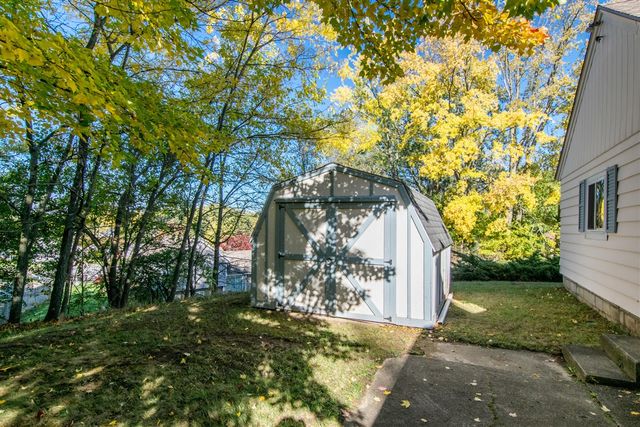 5715 Kalamazoo Avenue, Grand Rapids, MI 49508