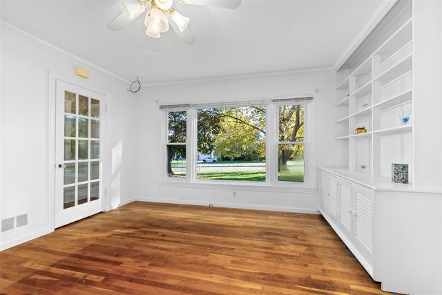 5715 Kalamazoo Avenue, Grand Rapids, MI 49508