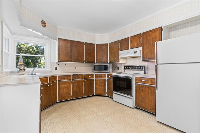 5715 Kalamazoo Avenue, Grand Rapids, MI 49508