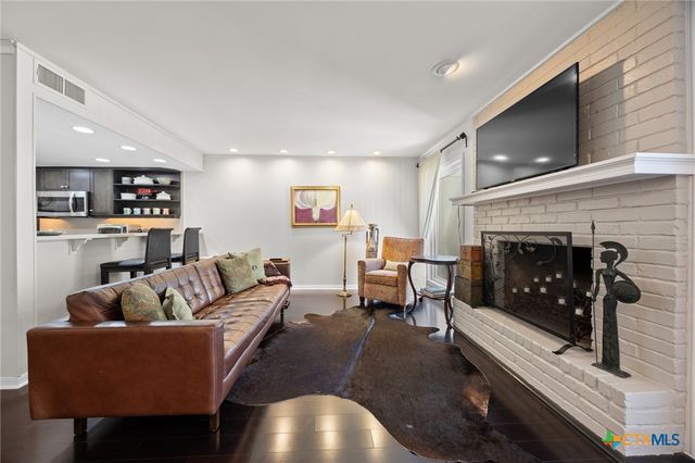 3974 Far West Boulevard, Austin, TX 78731