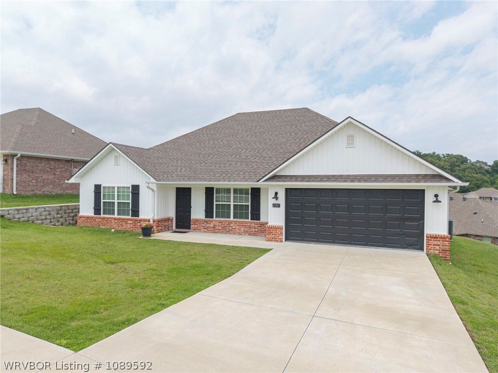 2107 Lisa Lane, Van Buren, AR 72956