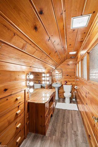 2297 Covert Road, Burton, MI 48509