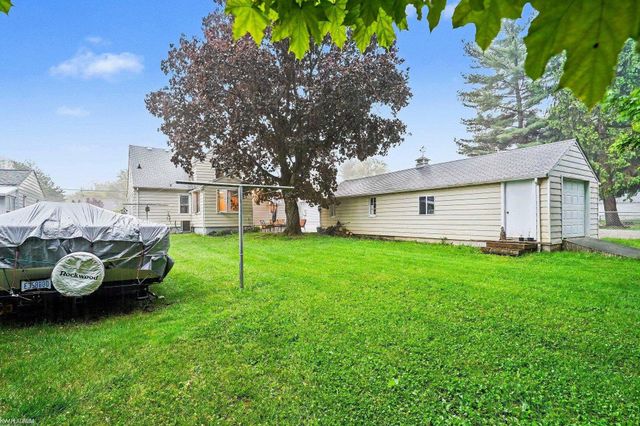 2297 Covert Road, Burton, MI 48509