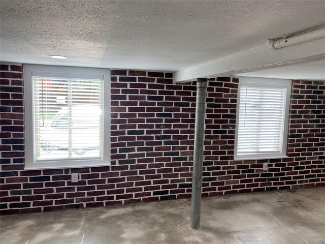 2204 Terry Street, Houston, TX 77009