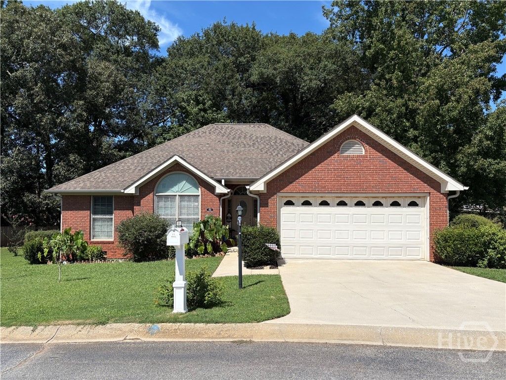 34 Golden Oaks Drive, Hartwell, GA 30643