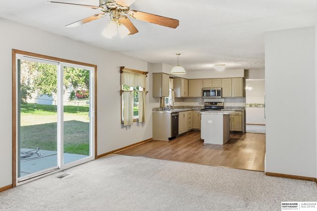 1104 Thurston Avenue, Bellevue, NE 68123