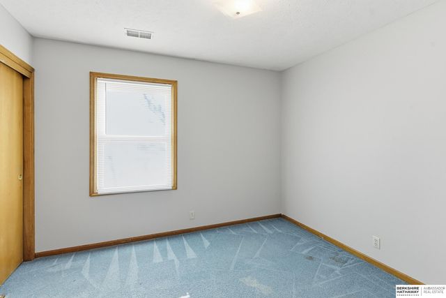 1104 Thurston Avenue, Bellevue, NE 68123