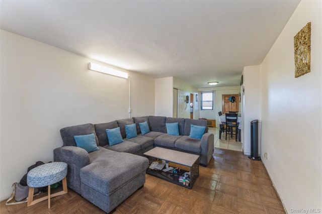 61-15 98th Street 16H, Rego Park, NY 11374