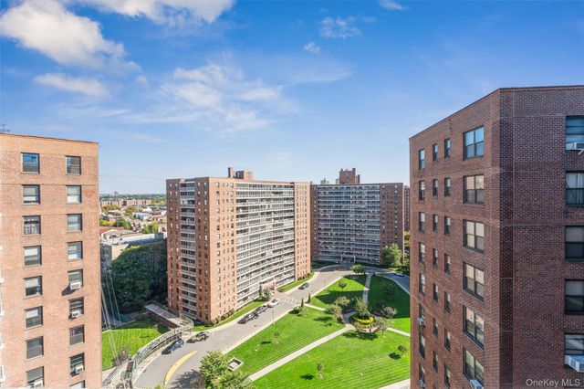 61-15 98th Street 16H, Rego Park, NY 11374
