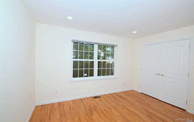 74 Firwood Road A, Port Washington, NY 11050