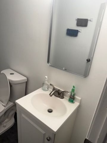 8739 S Euclid Avenue, Chicago, IL 60617