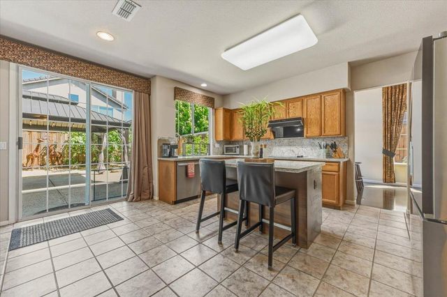 2735 Tejon St, Lodi, CA 95242