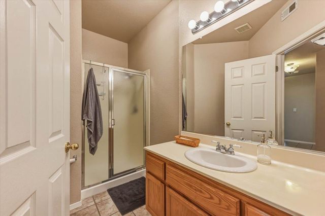 2735 Tejon St, Lodi, CA 95242