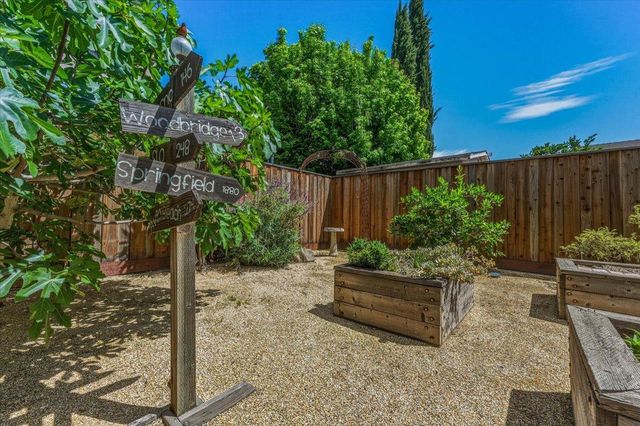 2735 Tejon St, Lodi, CA 95242