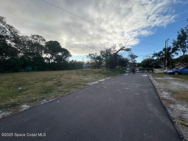 300 N Varr Avenue, Cocoa, FL 32922