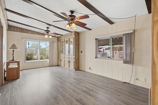 1370 Cabrillo Drive, Hemet, CA 92543