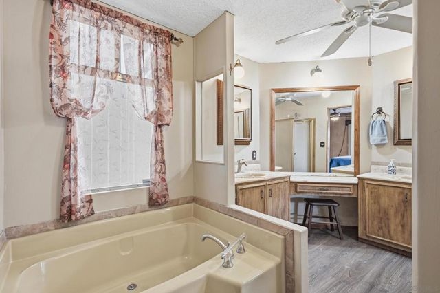 1370 Cabrillo Drive, Hemet, CA 92543