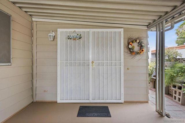 1370 Cabrillo Drive, Hemet, CA 92543