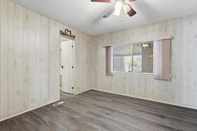 1370 Cabrillo Drive, Hemet, CA 92543