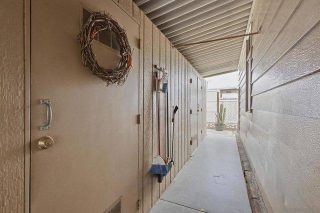 1370 Cabrillo Drive, Hemet, CA 92543