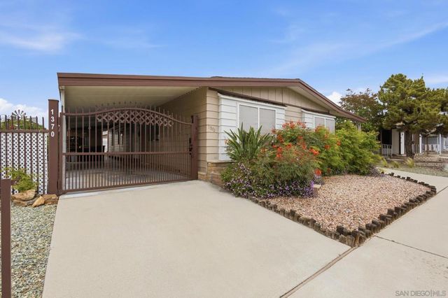 1370 Cabrillo Drive, Hemet, CA 92543