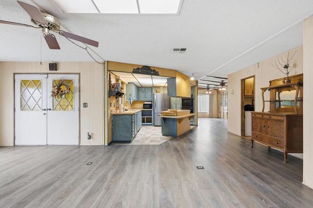 1370 Cabrillo Drive, Hemet, CA 92543