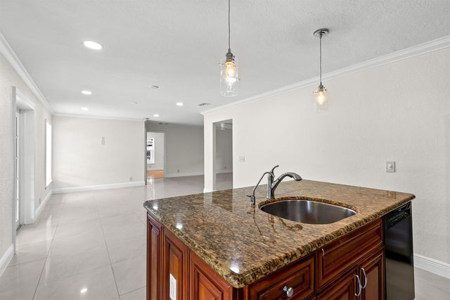 4610 Pinetree Drive, Delray Beach, FL 33445