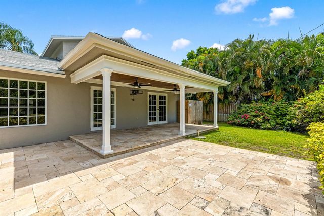 4610 Pinetree Drive, Delray Beach, FL 33445