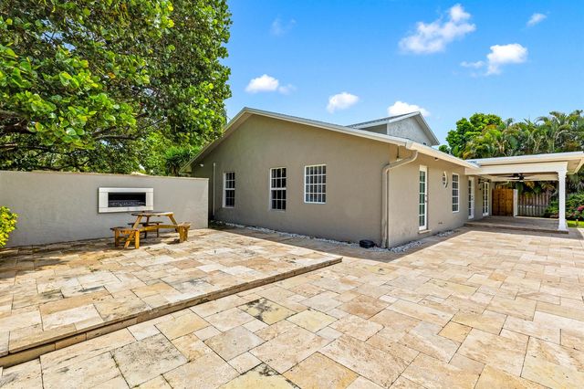 4610 Pinetree Drive, Delray Beach, FL 33445