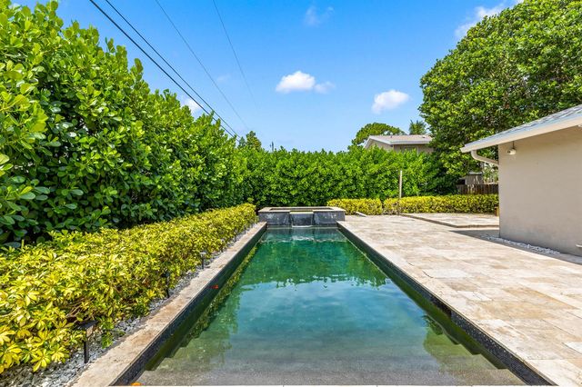 4610 Pinetree Drive, Delray Beach, FL 33445