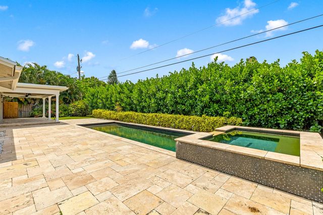 4610 Pinetree Drive, Delray Beach, FL 33445