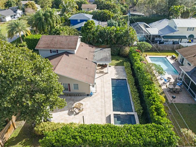 4610 Pinetree Drive, Delray Beach, FL 33445