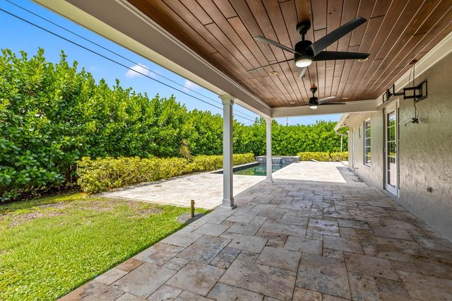4610 Pinetree Drive, Delray Beach, FL 33445