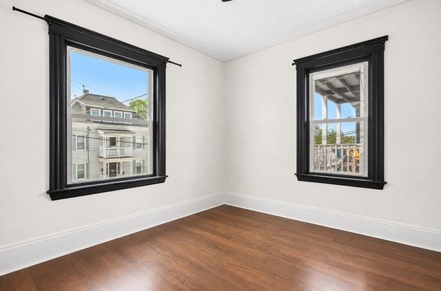 14 Forest Ave 2, Salem, MA 01970