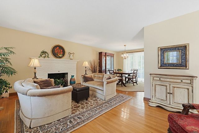 34 Muriel Ln, Milford, MA 01757