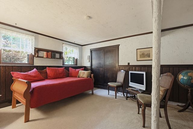 34 Muriel Ln, Milford, MA 01757