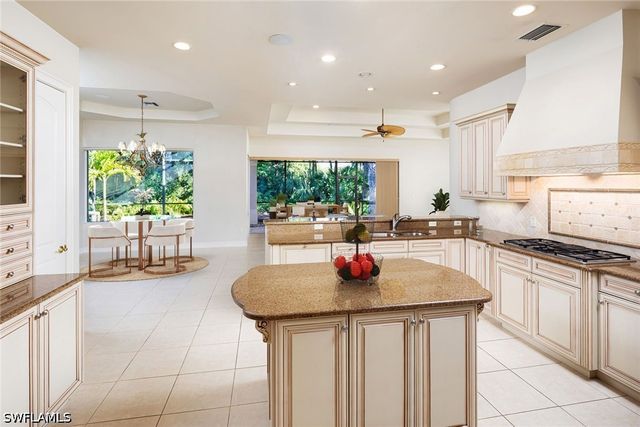 12255 Colliers Reserve DR, Naples, FL 34110