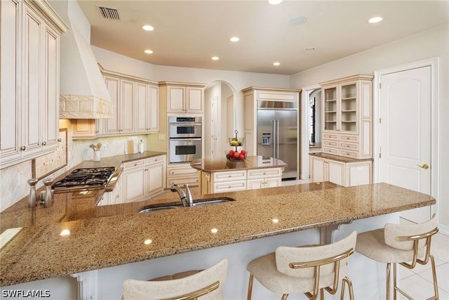 12255 Colliers Reserve DR, Naples, FL 34110