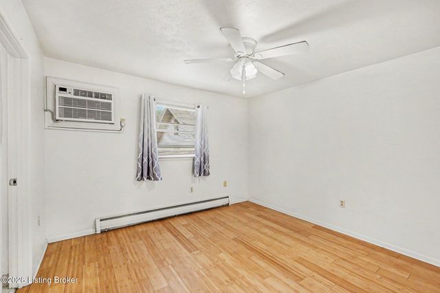 4501 S 6th St APT 76, Louisville, KY 40214