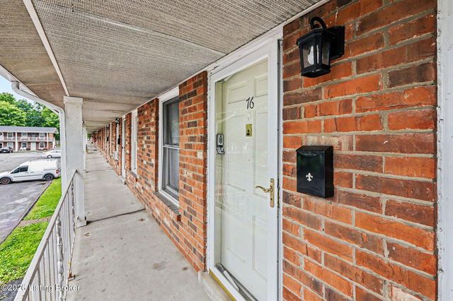 4501 S 6th St APT 76, Louisville, KY 40214