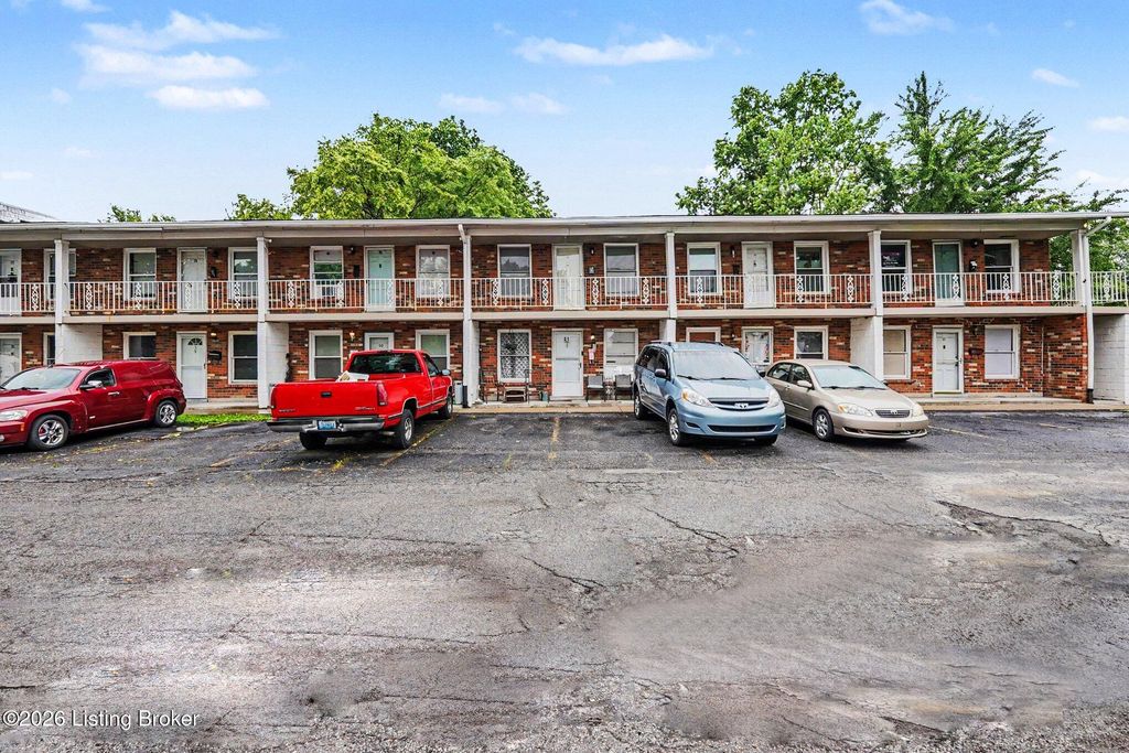 4501 S 6th St APT 76, Louisville, KY 40214