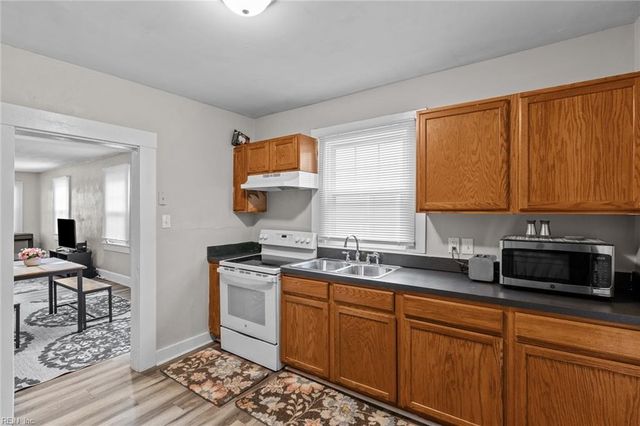 1045 W 37th St Unit A, Norfolk, VA 23508