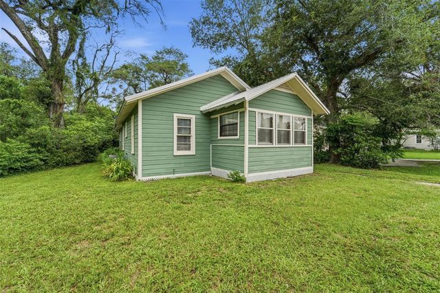 316 S AMELIA AVENUE, Deland, FL 32724