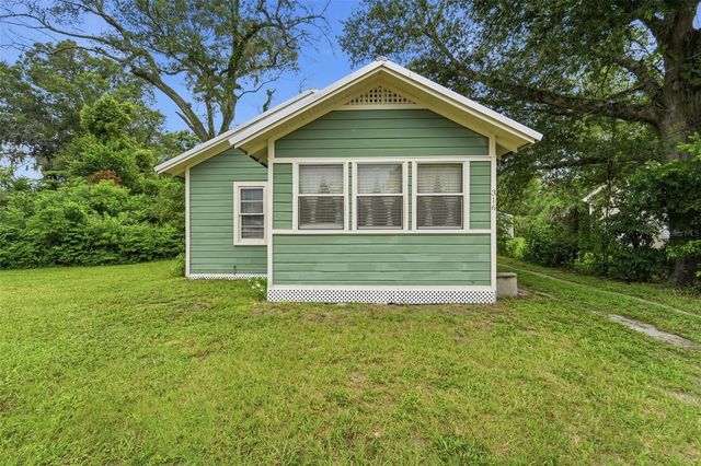 316 S AMELIA AVENUE, Deland, FL 32724